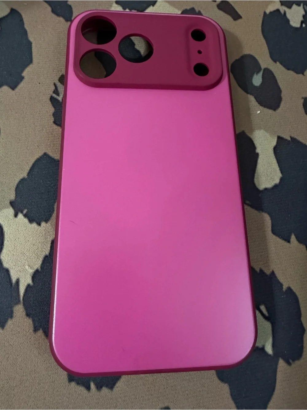 Paragon Slim Protective Phone Case in Bright Pink